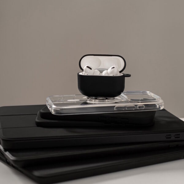 AirPods™ Hülle mit Karabinerhaken