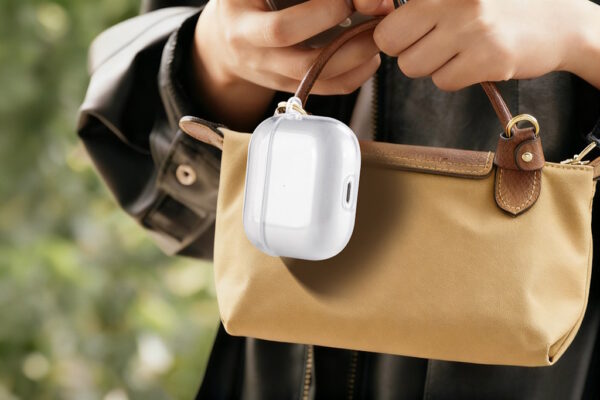 AirPods™ Hülle mit Karabinerhaken