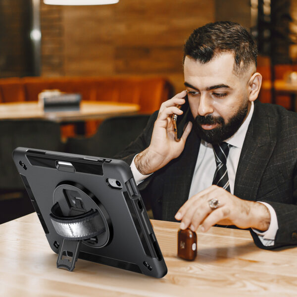 Hard Tablet Case with Handle for iPad ™ and Galaxy Tab ™